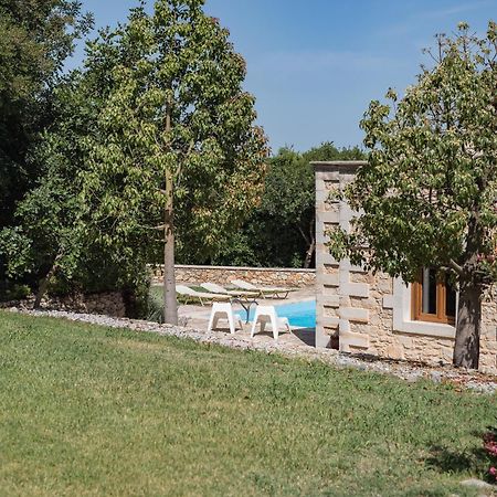Koules Estate, With Private Pools & Bbq - Embracing Nature, By Thinkvilla Argouli Room photo