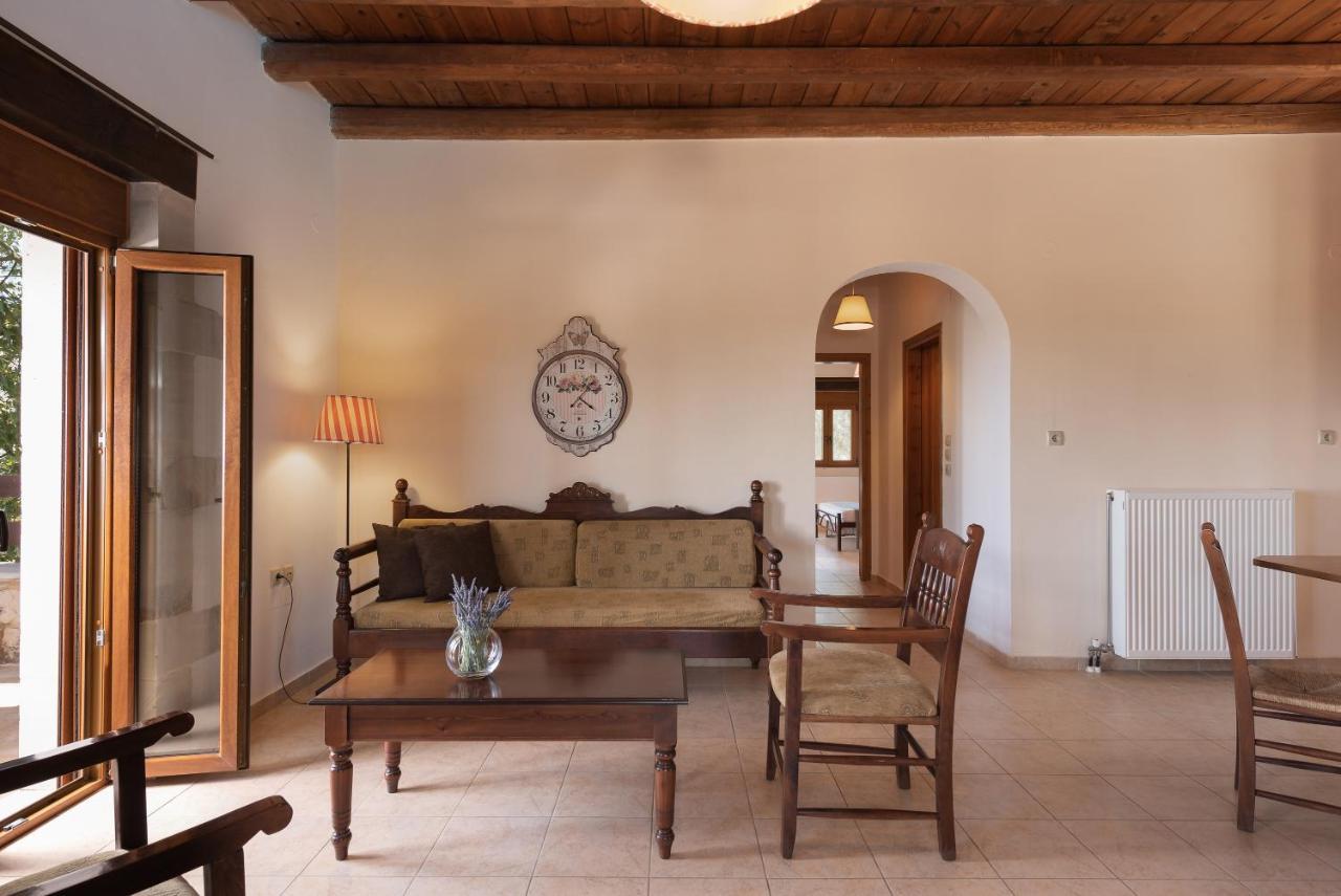 Koules Estate, With Private Pools & Bbq - Embracing Nature, By Thinkvilla Argouli Exterior photo