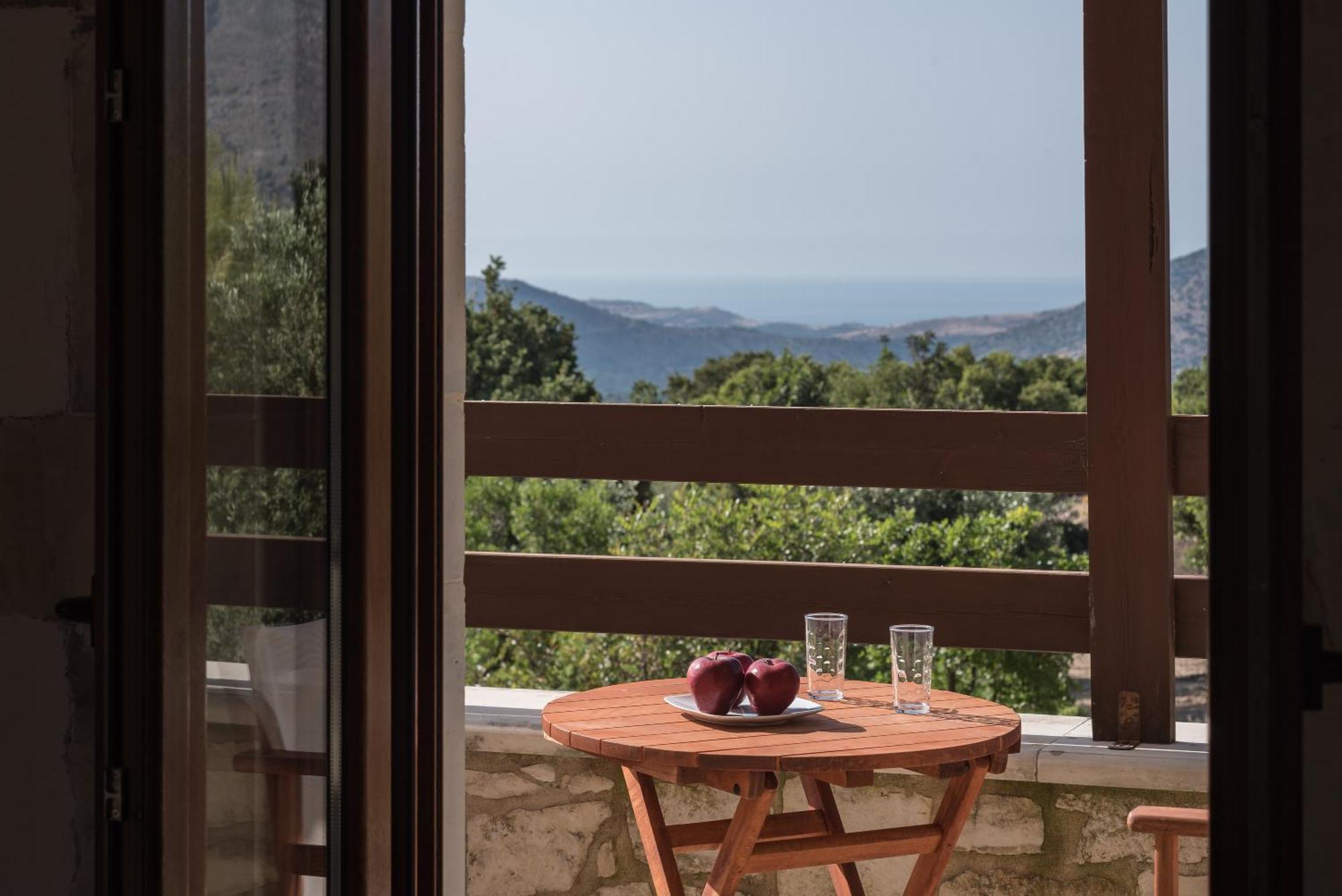 Koules Estate, With Private Pools & Bbq - Embracing Nature, By Thinkvilla Argouli Room photo