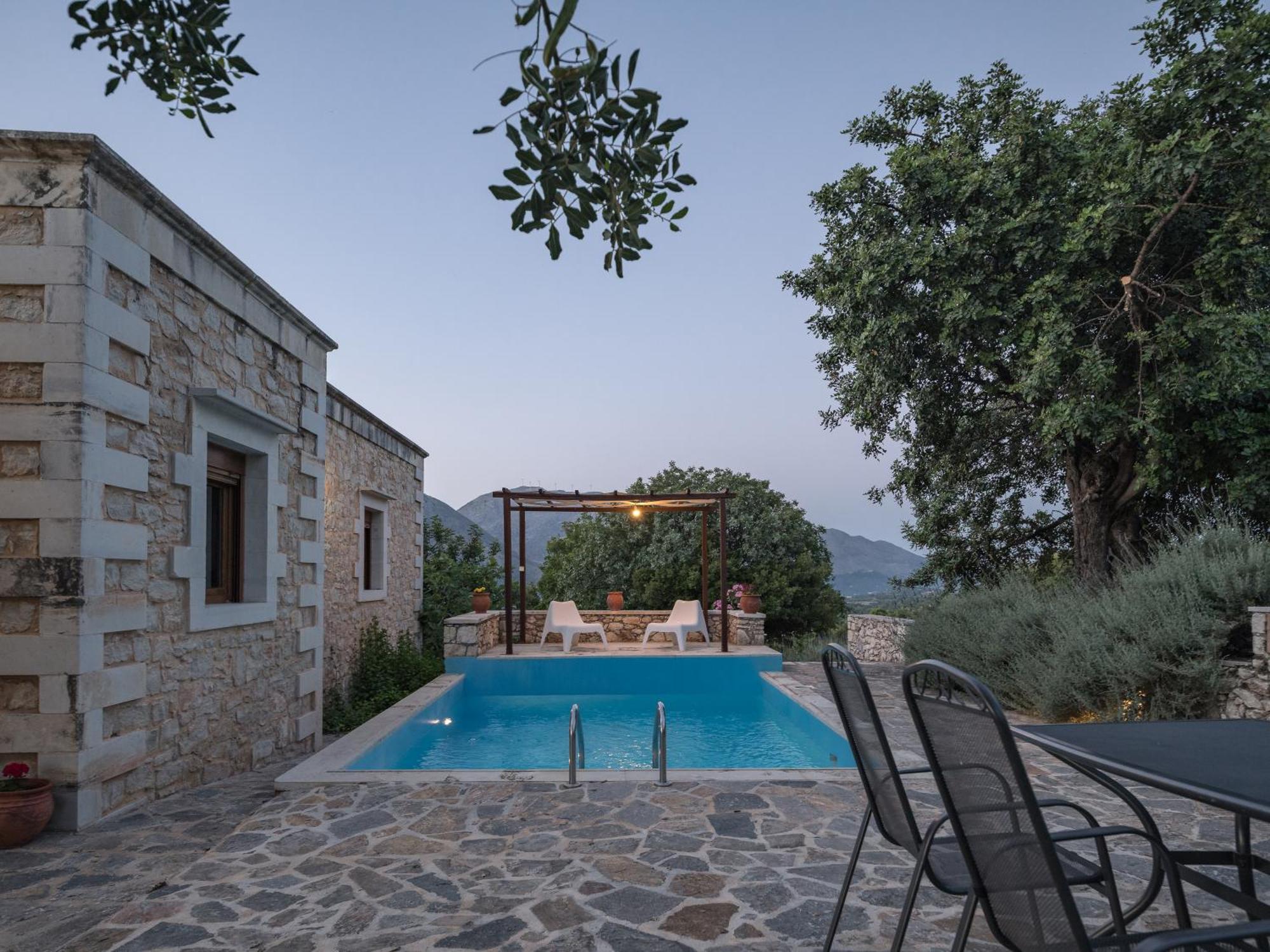 Koules Estate, With Private Pools & Bbq - Embracing Nature, By Thinkvilla Argouli Room photo