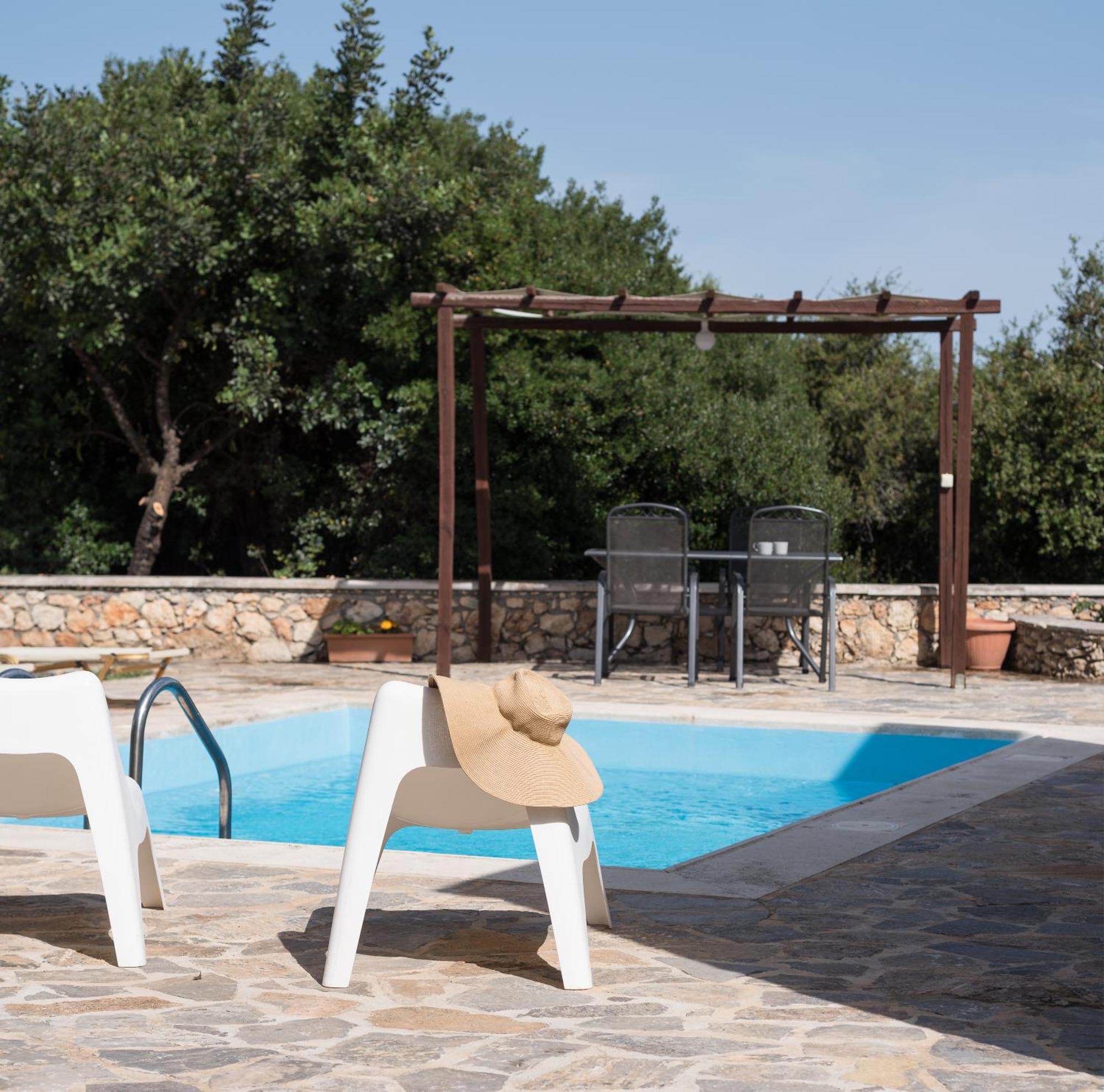 Koules Estate, With Private Pools & Bbq - Embracing Nature, By Thinkvilla Argouli Room photo